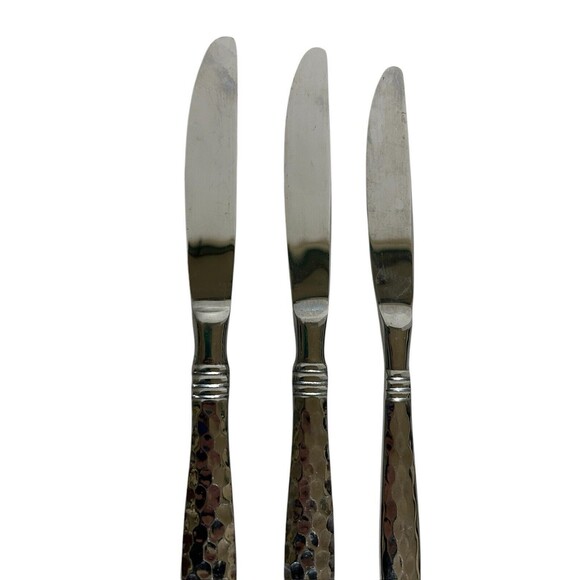Cambridge MAJESTY Stainless Hammered 18/10 Glossy Flatware 3 Butter Knives - Picture 2 of 9